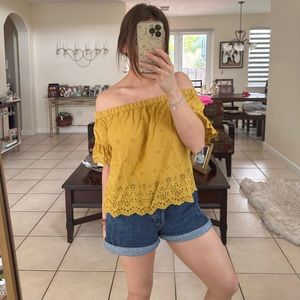 - casual top; off-the-shoulder; flowy fit